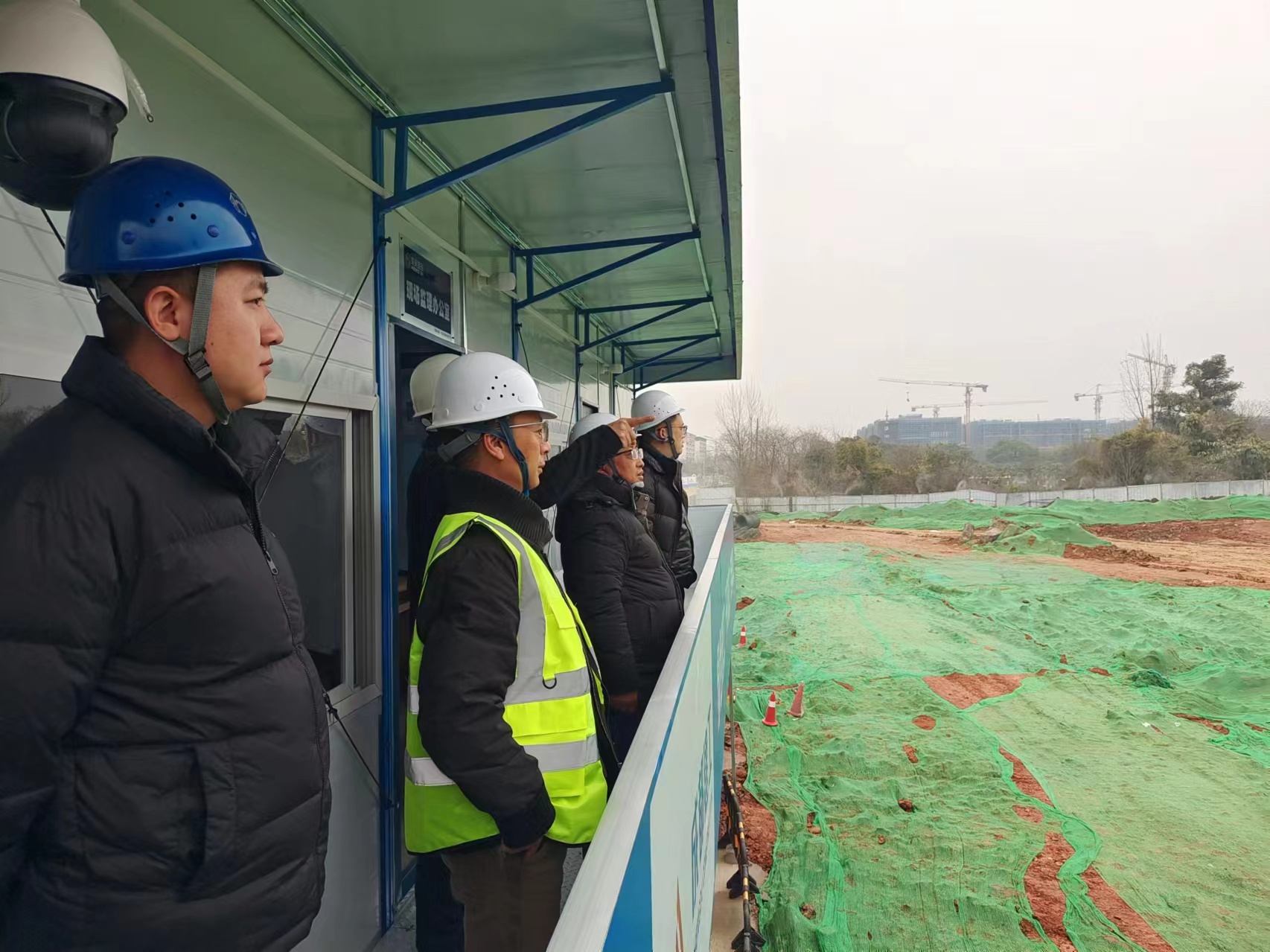 兴华生态公司副总经理郑颿调研海洋馆项目