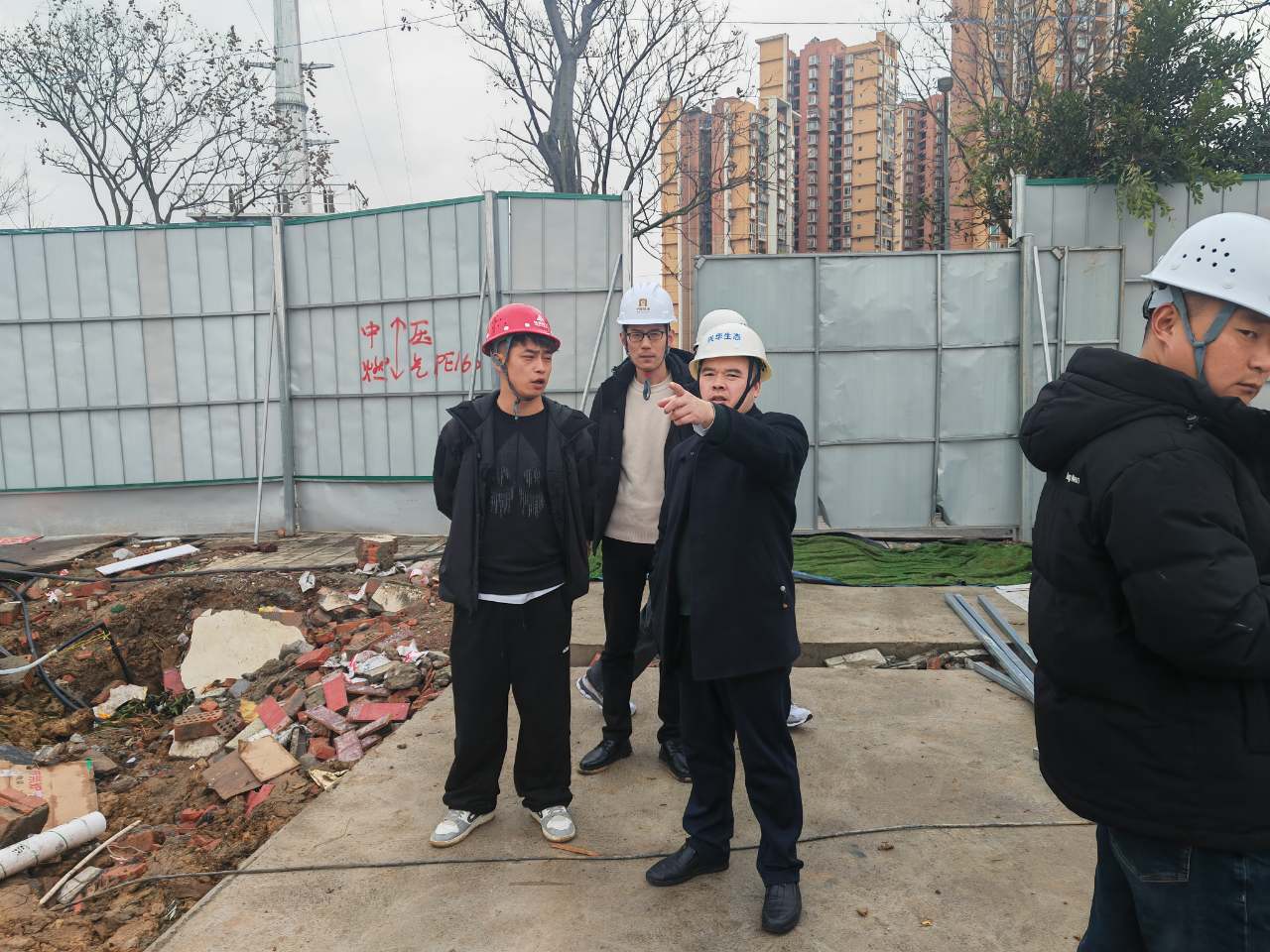 杨总带队检查重点市政道路项目